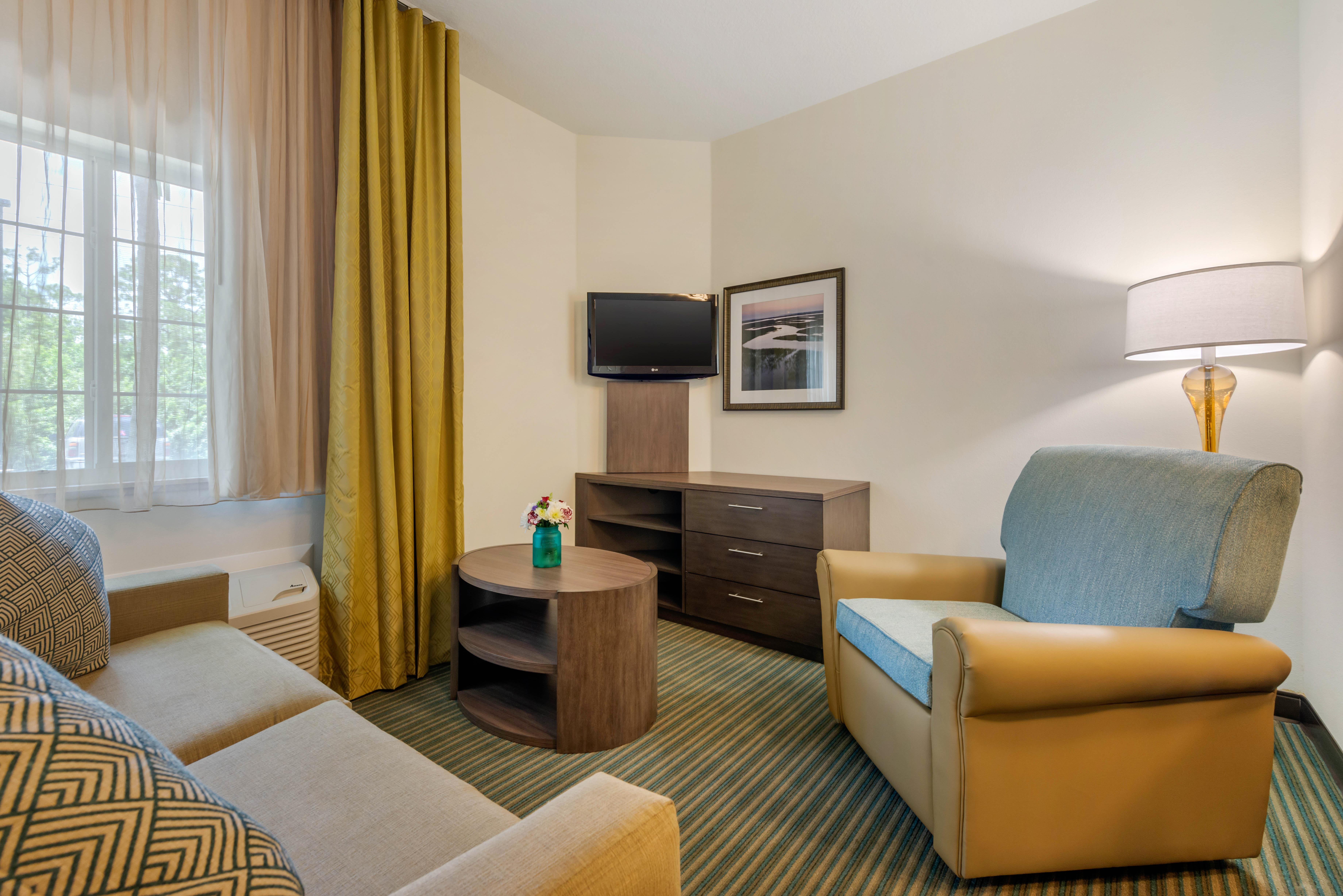 Candlewood Suites Fort Myers/Sanibel Gateway By Ihg Exterior foto