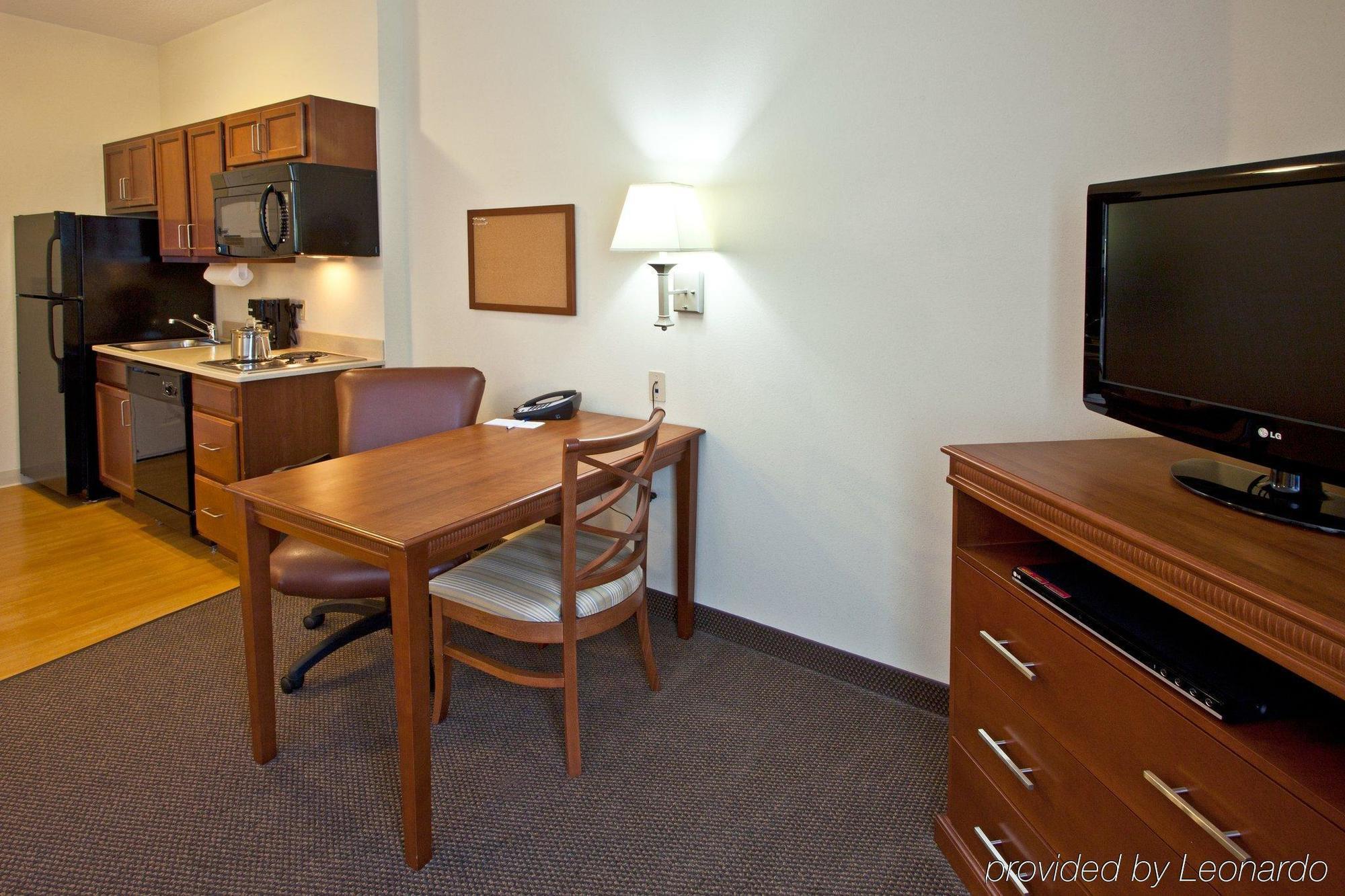 Candlewood Suites Fort Myers/Sanibel Gateway By Ihg Habitación foto